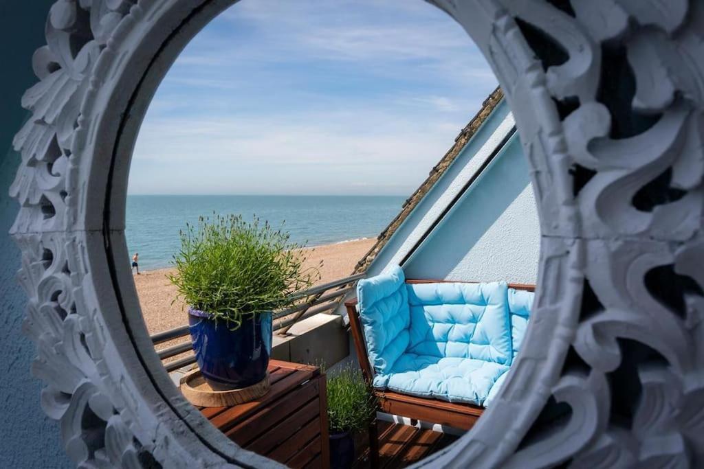 The Luxury Beach Property - Oceanbreeze Sandgate Luaran gambar